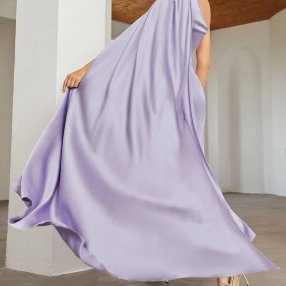 Lavender one shoulder cape dress NEW - Picture 5 of 5
